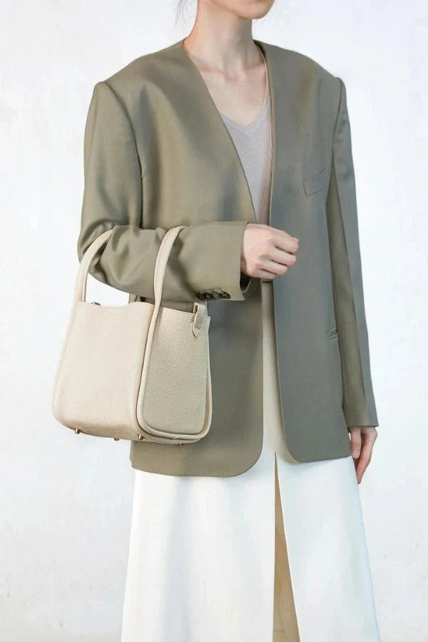 Minnie | Medium Leather Bucket Bag