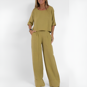 Velmoro - Women’s Wide Leg Two-Piece Set