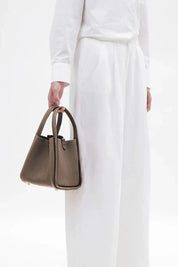 Minnie | Medium Leather Bucket Bag
