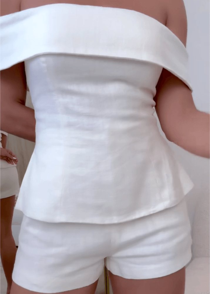 Averixa - Women’s Cropped Top & Pants Set