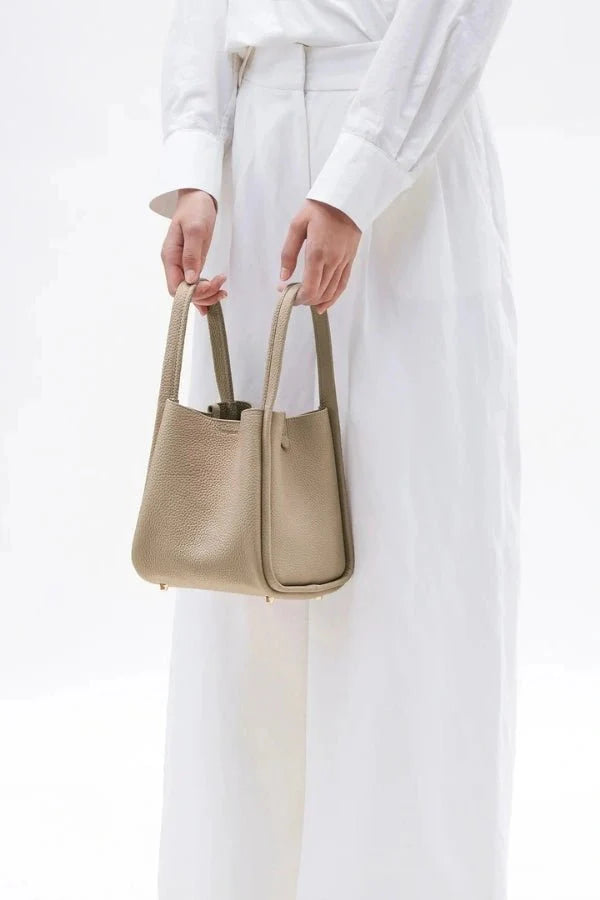 Minnie | Medium Leather Bucket Bag