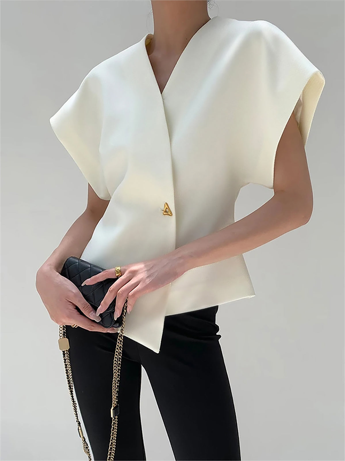Vaelisse | Women’s V-Neck Button Down Blouse