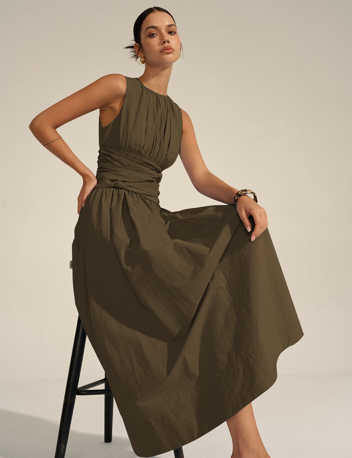Ruched Waist | Women’s Crew Neck Maxi Dress