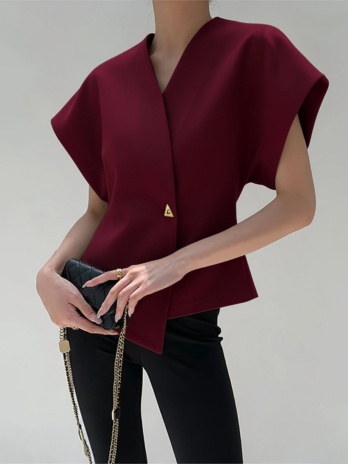 Vaelisse | Women’s V-Neck Button Down Blouse