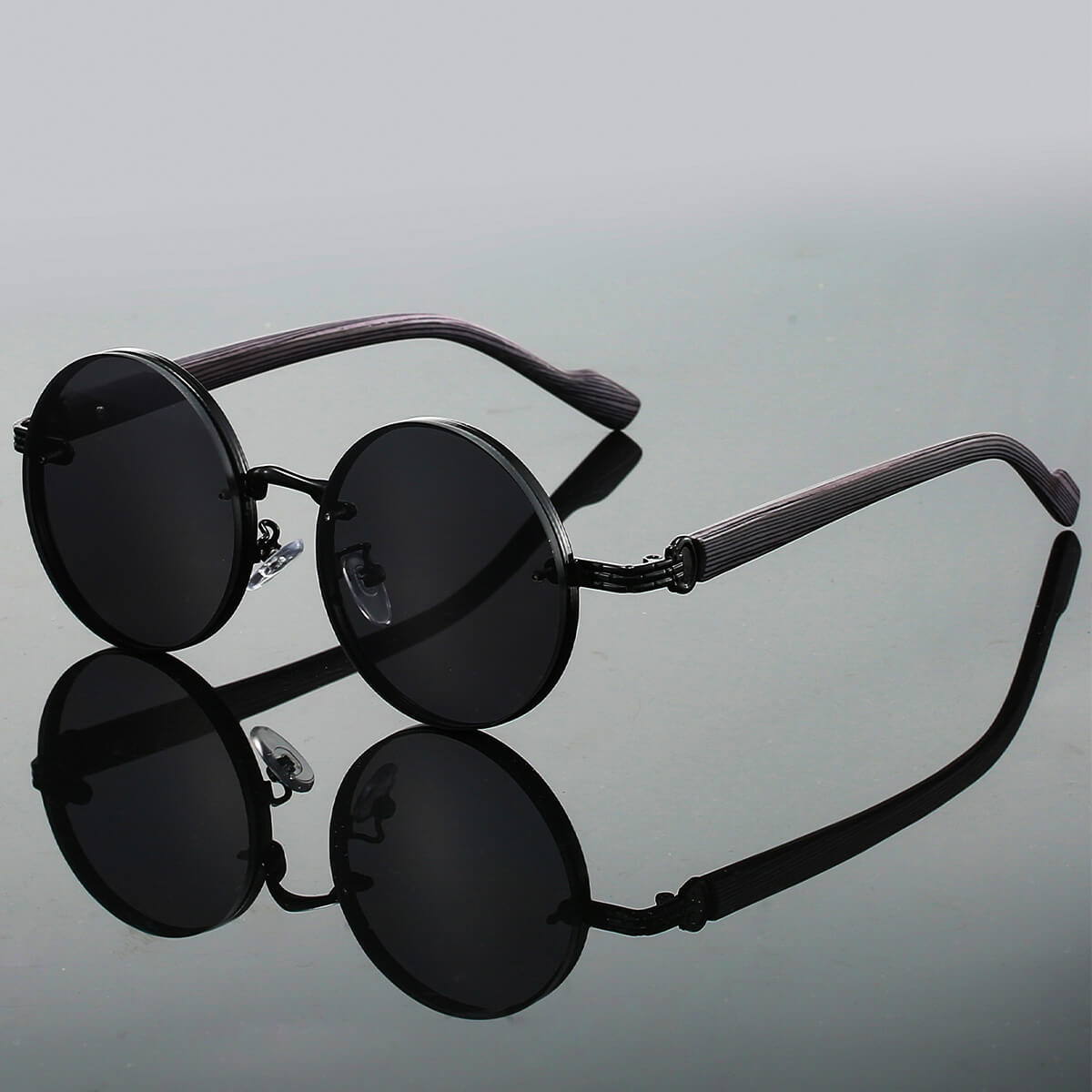 Torvello | Classic Round Metal Sunglasses