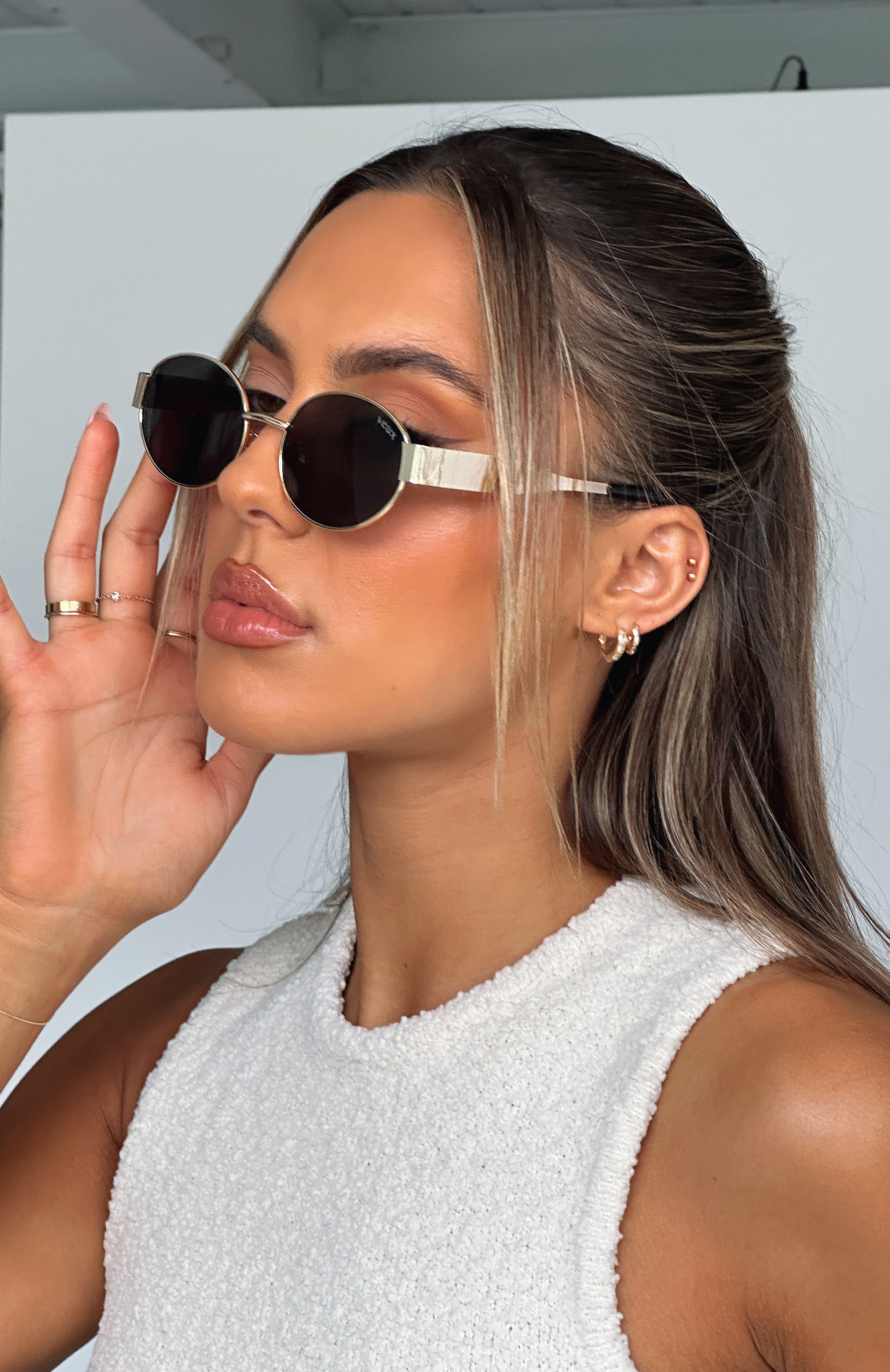Aurelio - Women’s Oval Sunglasses
