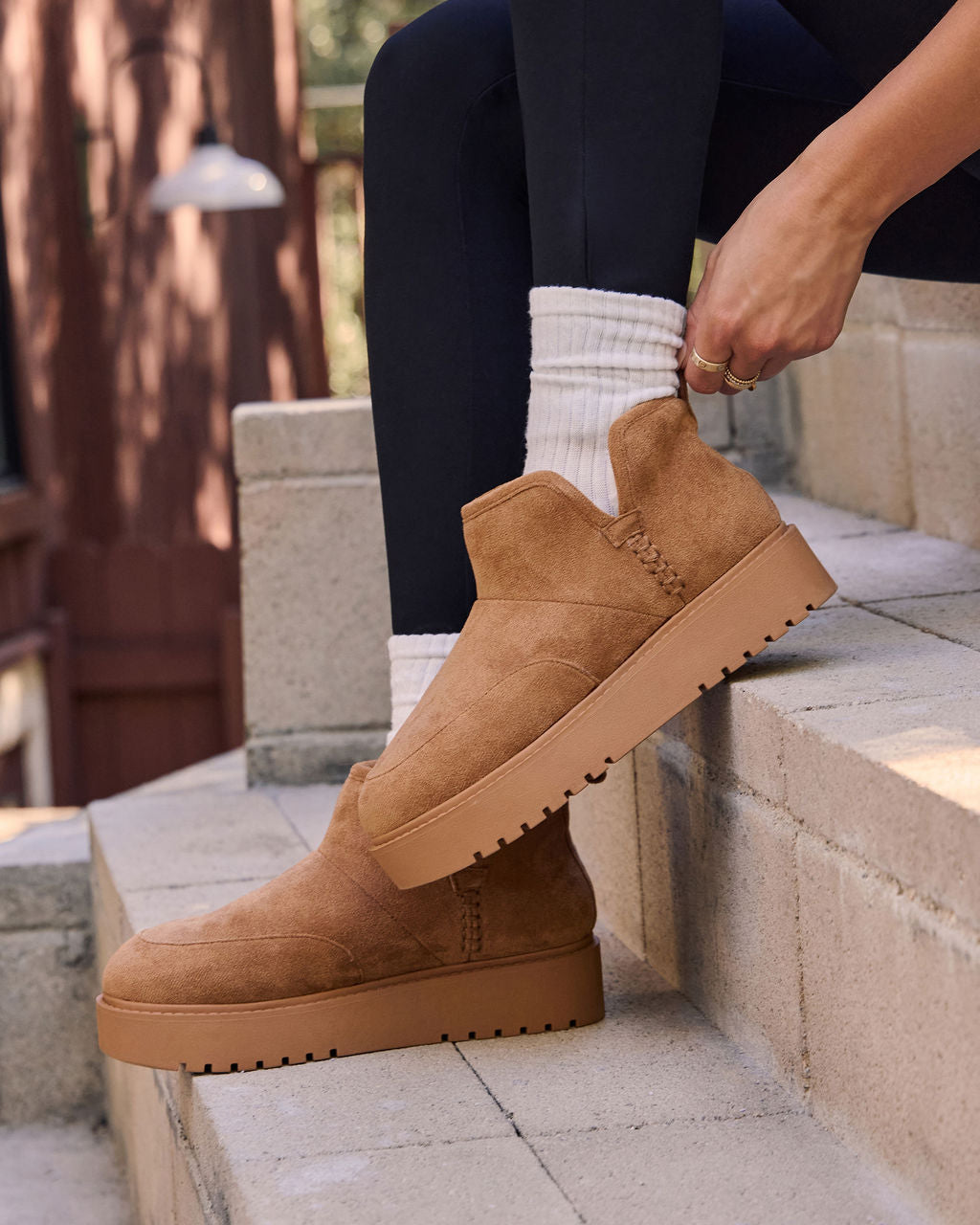 Solvèra | Plush-Lined Suede Ankle Boots