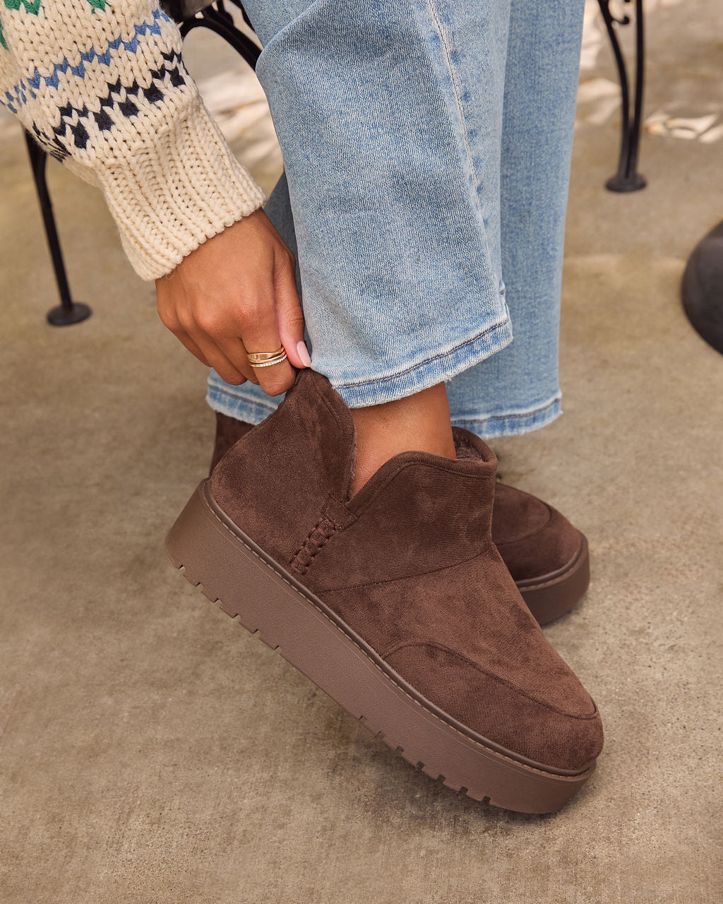 Solvèra | Plush-Lined Suede Ankle Boots