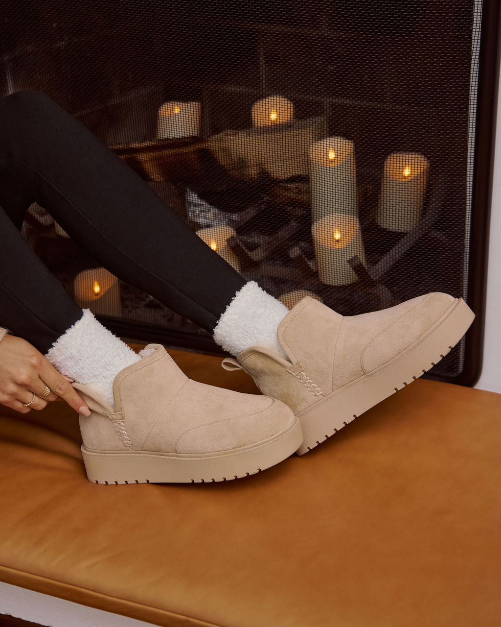 Solvèra | Plush-Lined Suede Ankle Boots
