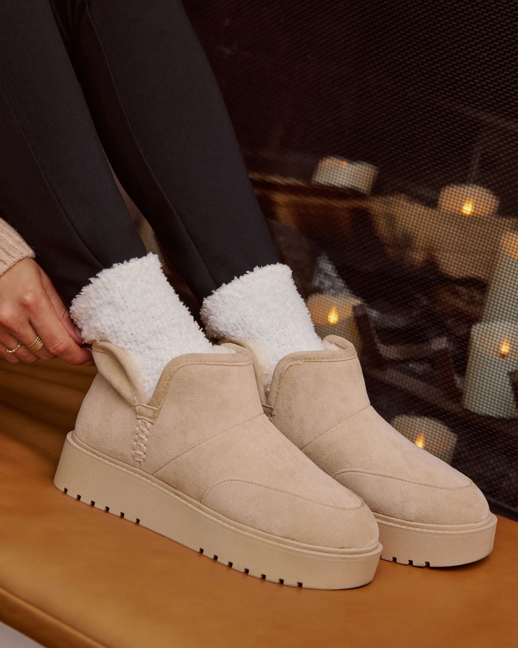 Solvèra | Plush-Lined Suede Ankle Boots