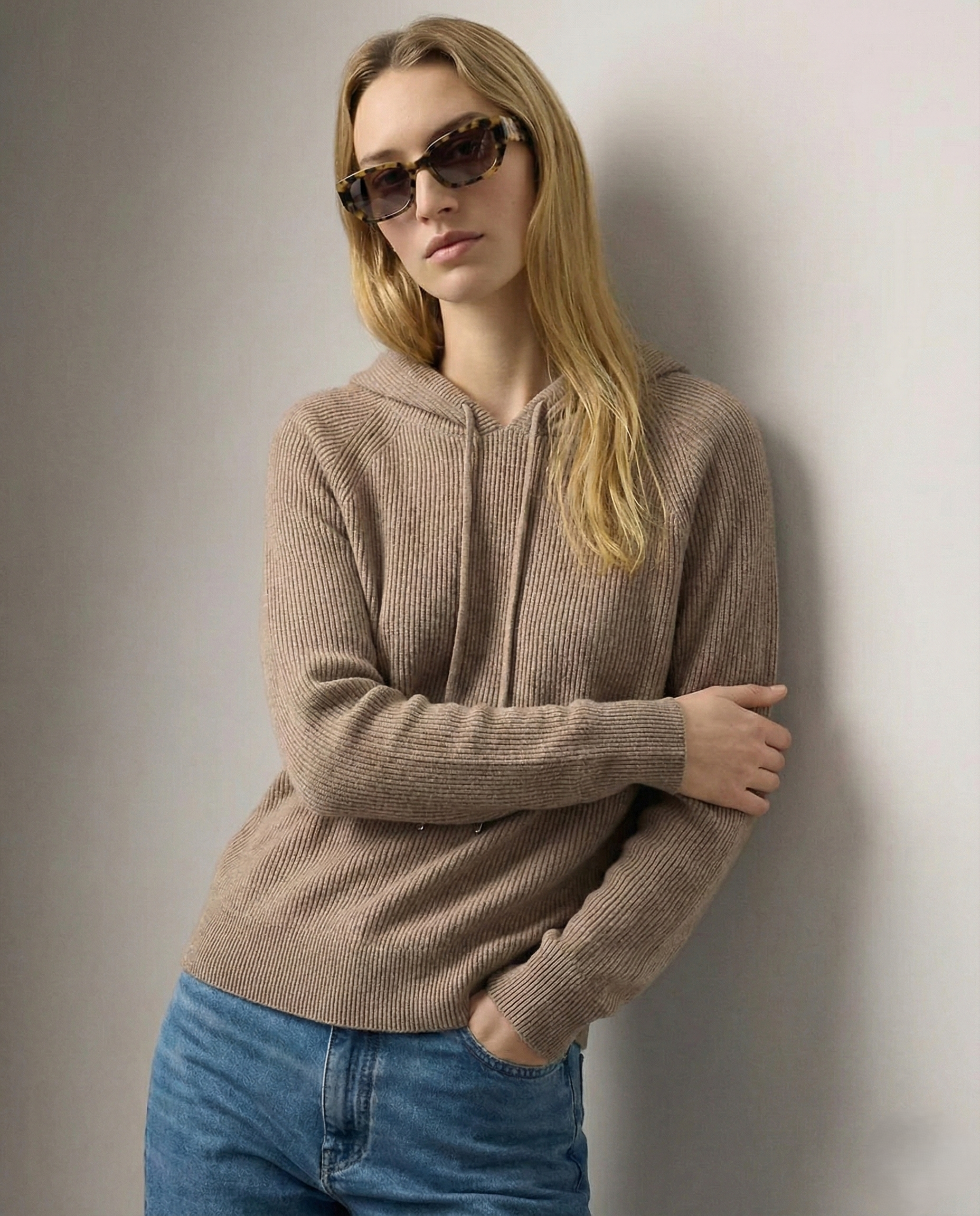 Arvello | Women's Hoodie