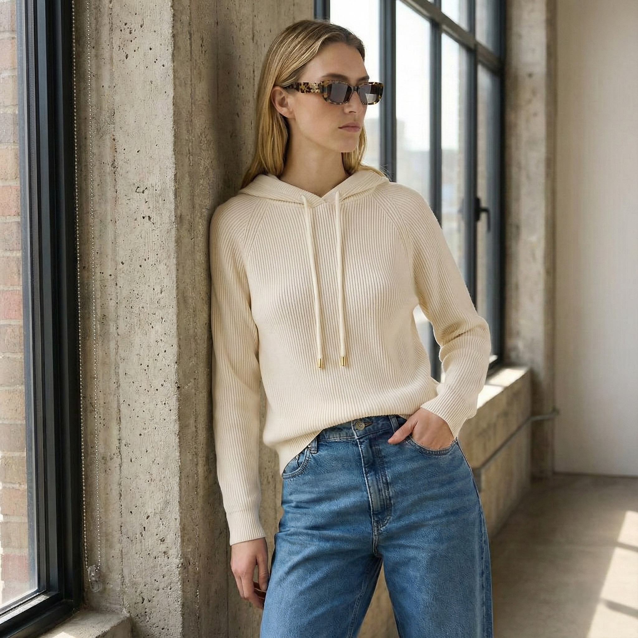 Arvello | Women's Hoodie