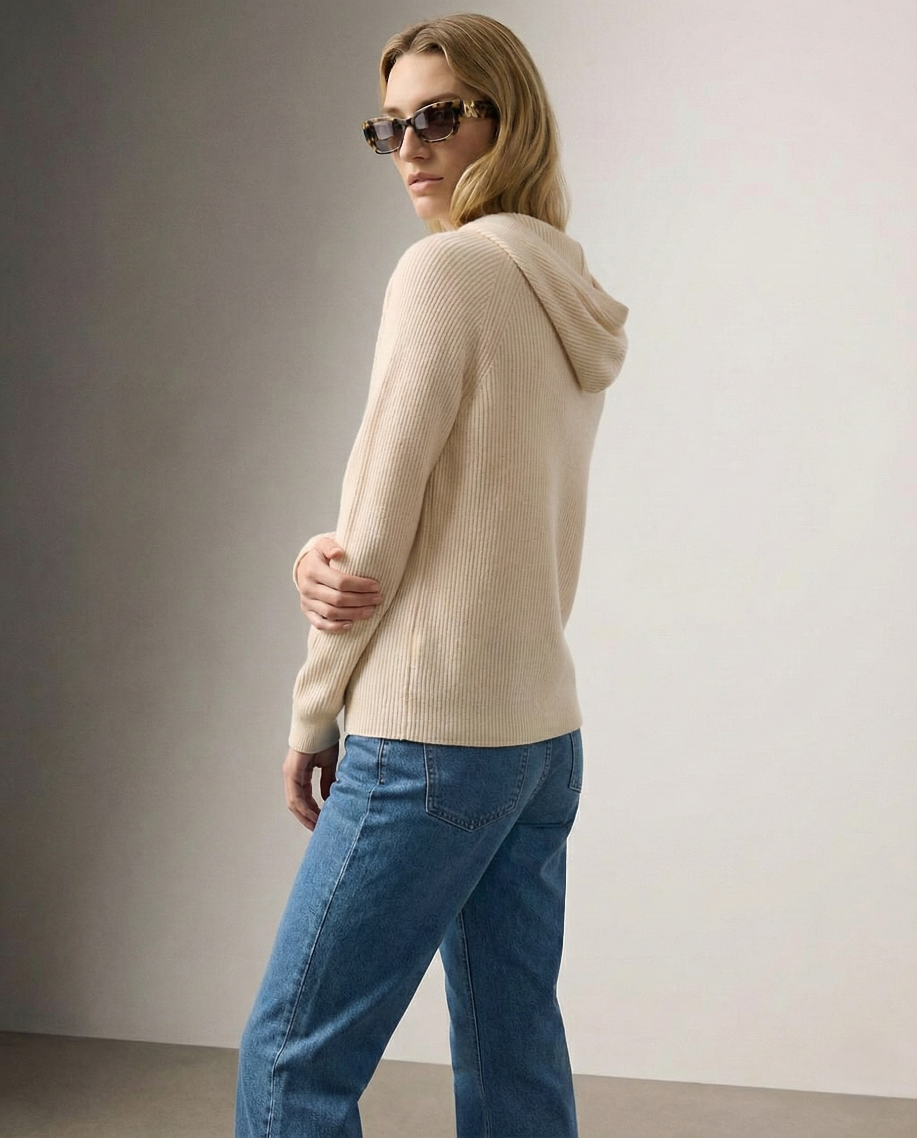 Arvello | Women's Hoodie