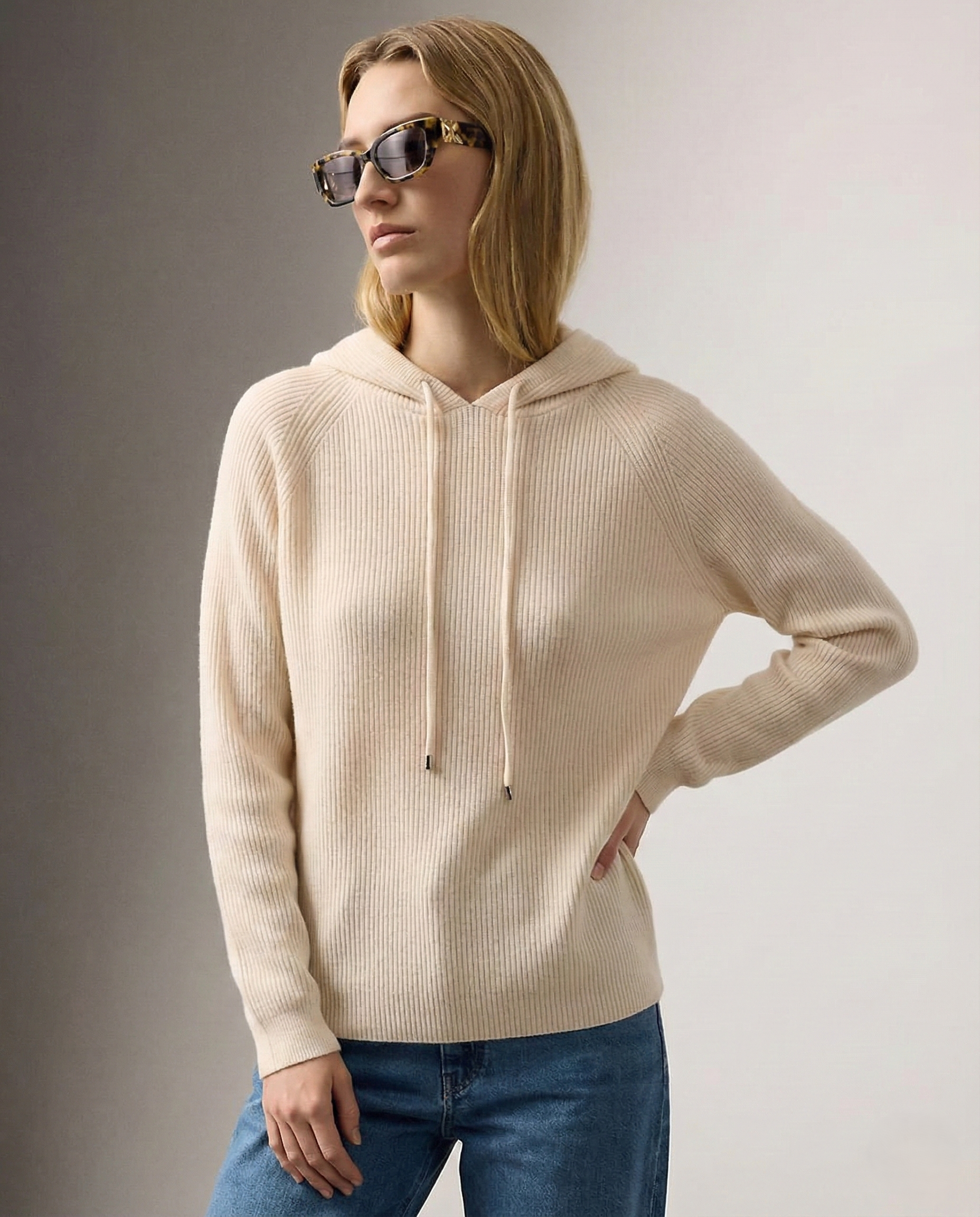 Arvello | Women's Hoodie