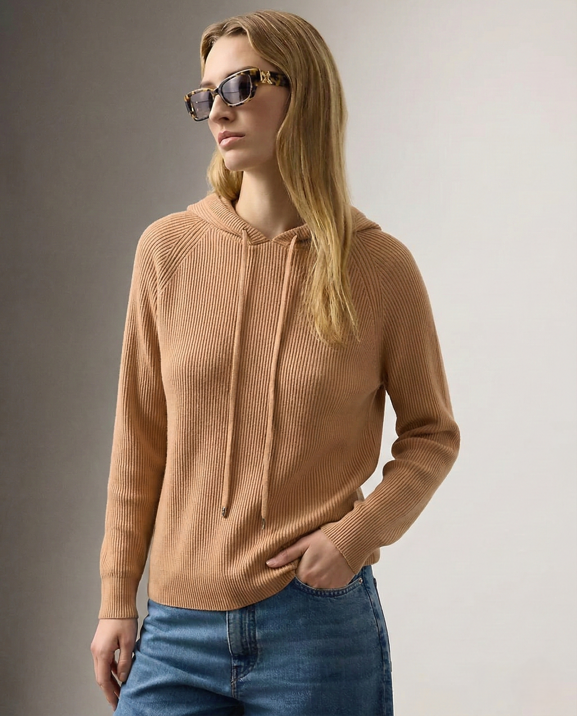 Arvello | Women's Hoodie