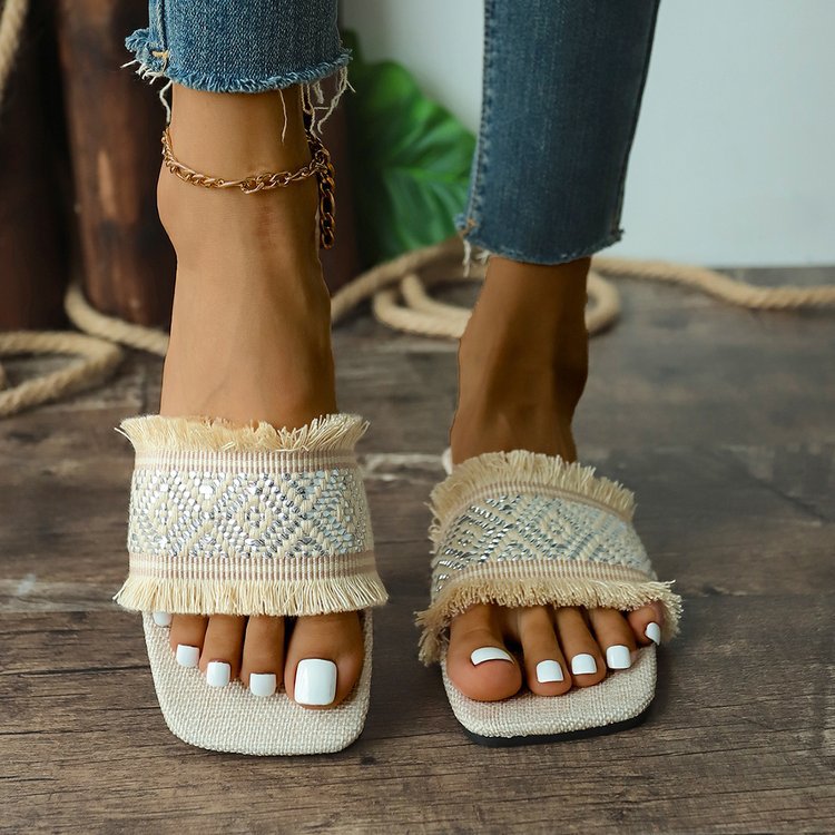 Solarae | Bohemian Embroidered Sandals