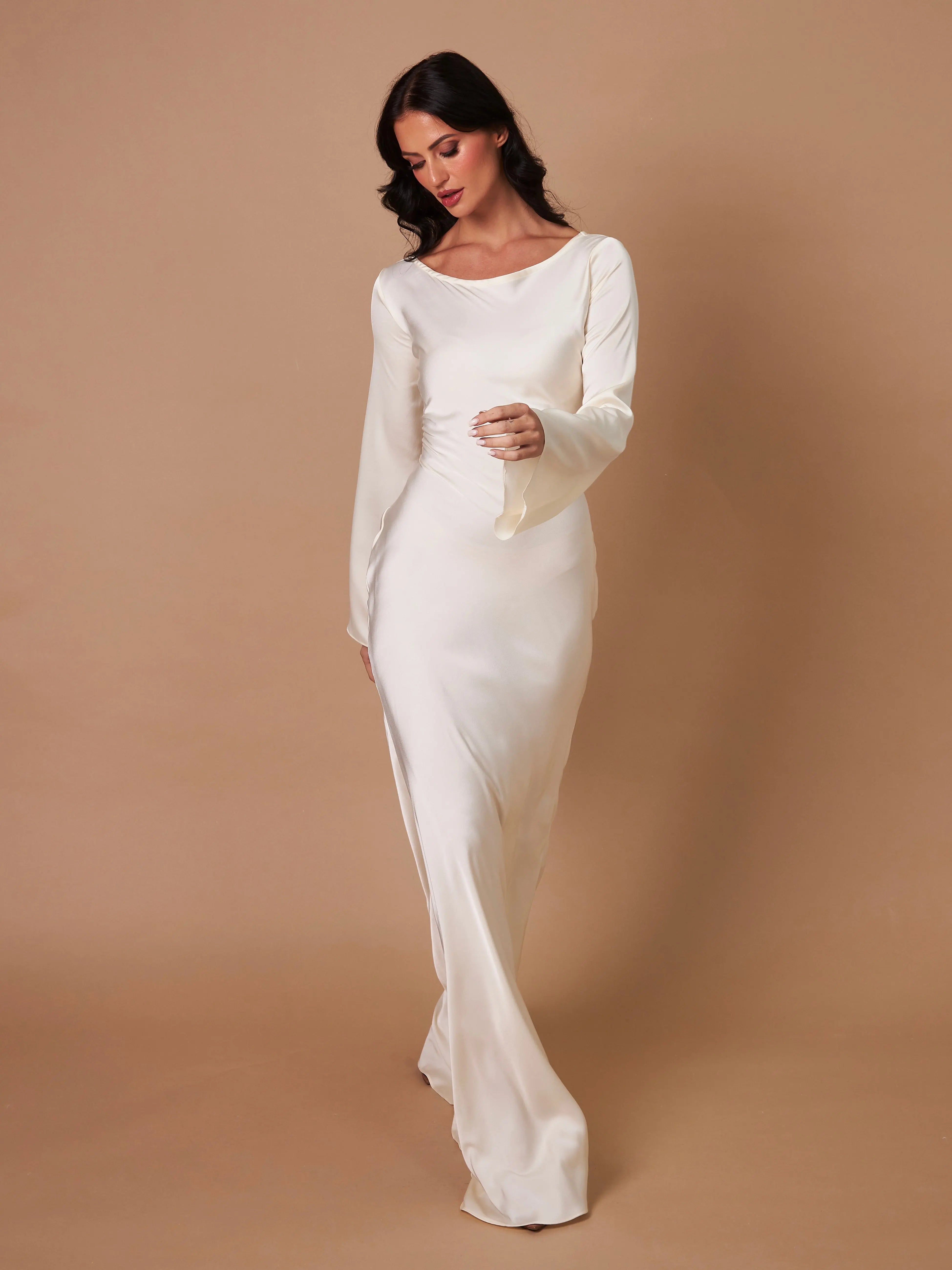 Pharia | Women’s Long-Sleeve Maxi Dress – Timeless Elegance for Every Occasion