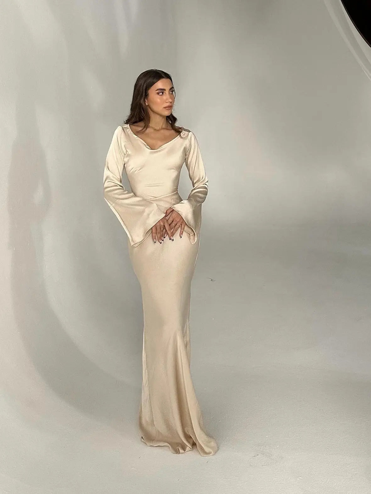 Pharia | Women’s Long-Sleeve Maxi Dress – Timeless Elegance for Every Occasion