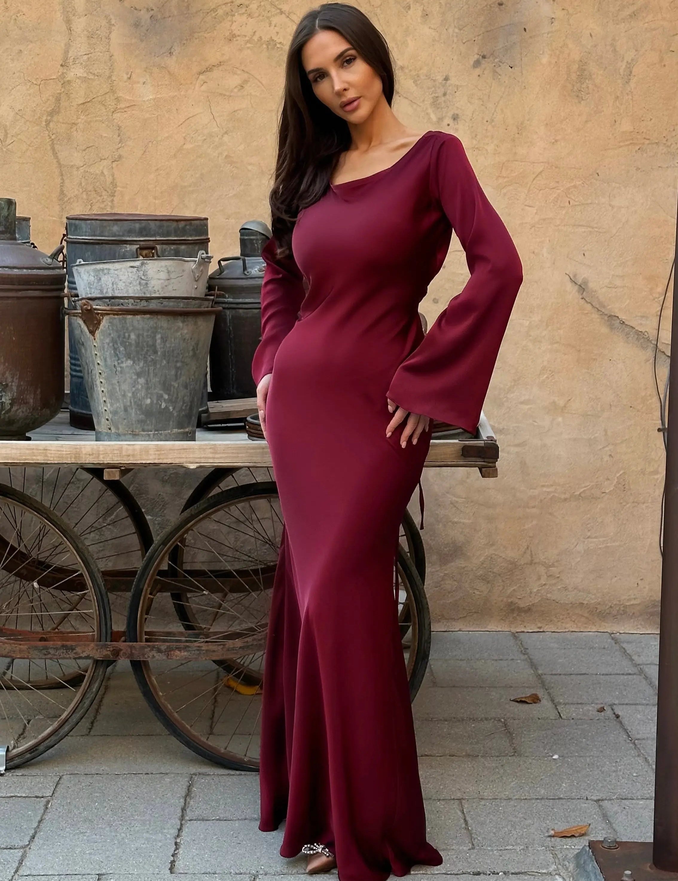 Pharia | Women’s Long-Sleeve Maxi Dress – Timeless Elegance for Every Occasion