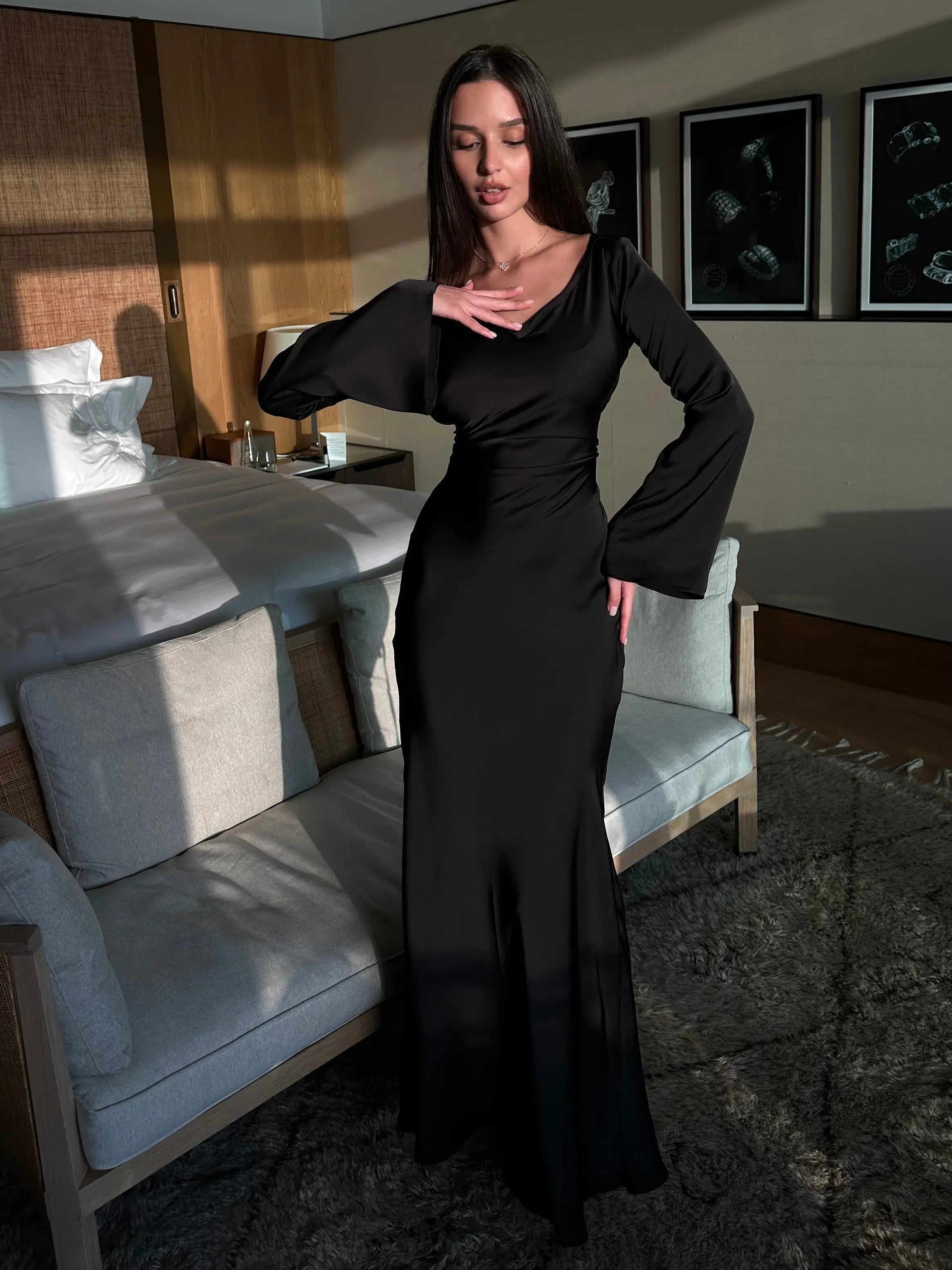 Pharia | Women’s Long-Sleeve Maxi Dress – Timeless Elegance for Every Occasion