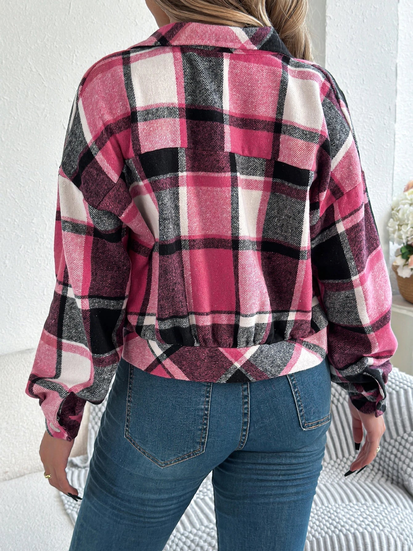 Lunara | Women’s Cropped Plaid Jacket