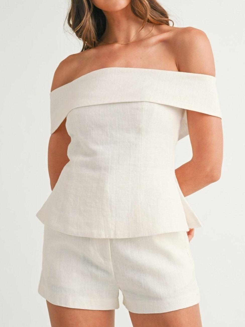 Averixa - Women’s Cropped Top & Pants Set