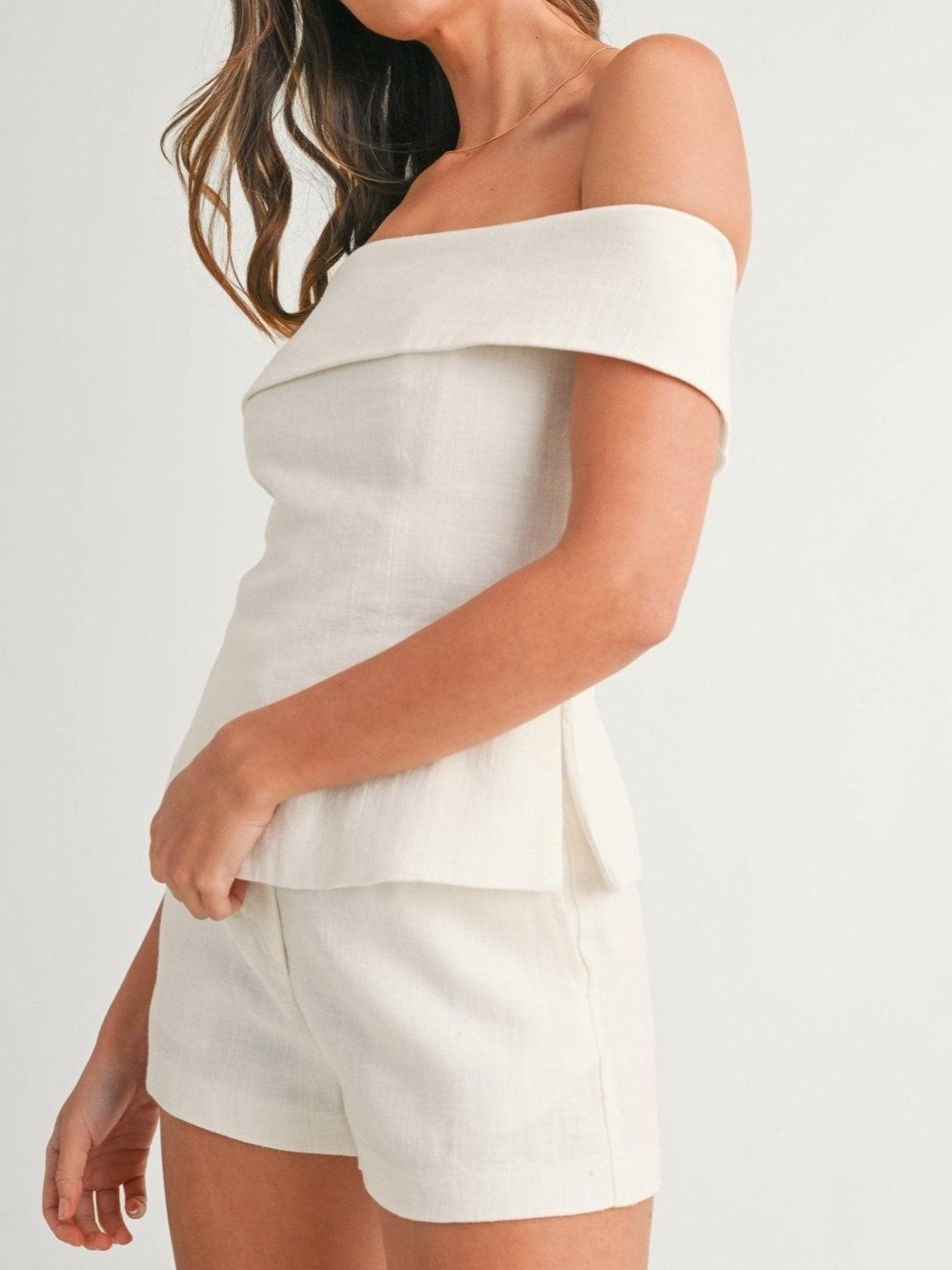 Averixa - Women’s Cropped Top & Pants Set