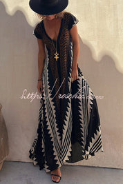 Mirelle – Relaxed V-Neck Maxi Dress