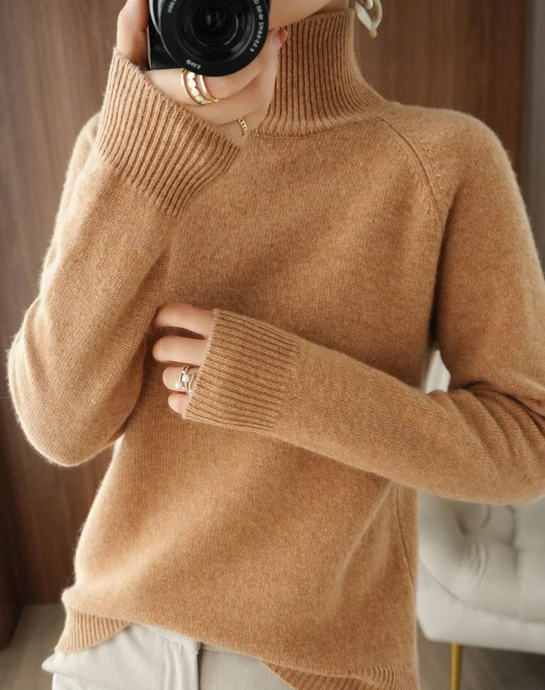 Valmira | Women’s Cashmere Turtleneck Sweater