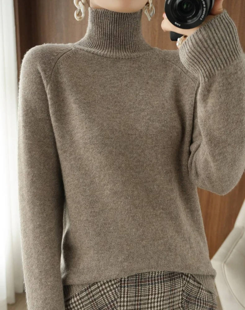 Valmira | Women’s Cashmere Turtleneck Sweater