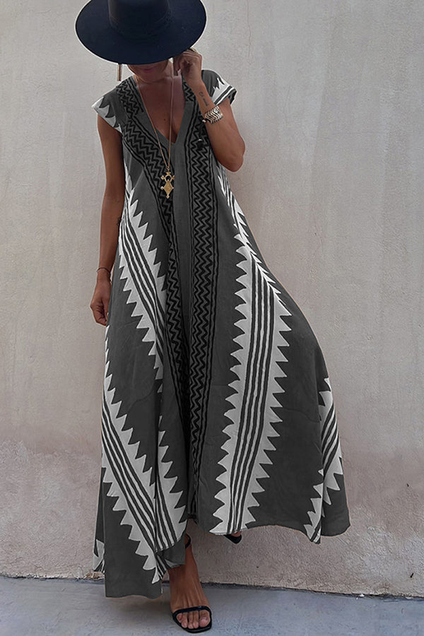 Mirelle – Relaxed V-Neck Maxi Dress