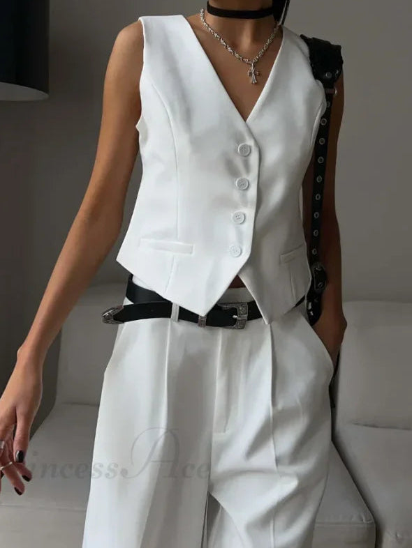 Solvéra – Tailored Two-Piece Top & Shorts Set