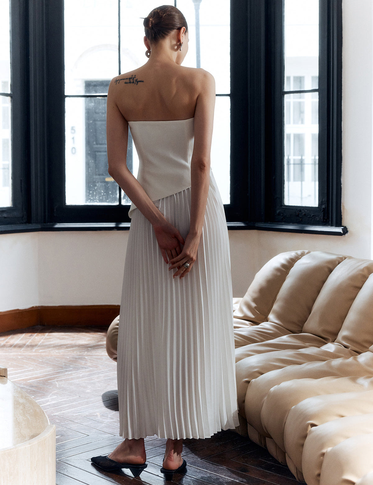 solid-pleated-strapless-split-dress-2.jpg