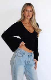 Averra - Women’s V-Neck Long Sleeve Top
